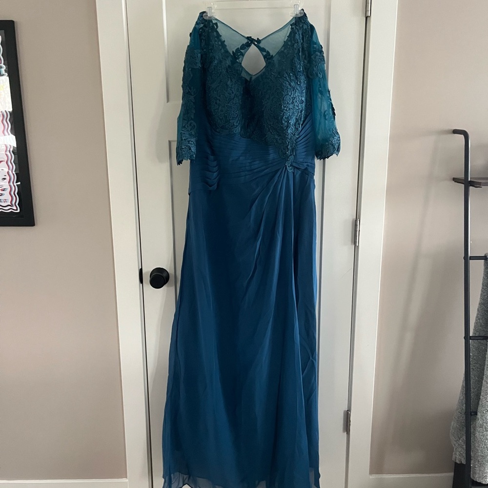 Bendze Teal Lace & Chiffon Evening Gown NWT